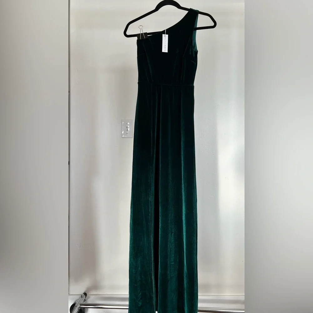 (Emerald Green) Tatiana Velvet One Shoulder Maxi Dress - Picture 13 of 13